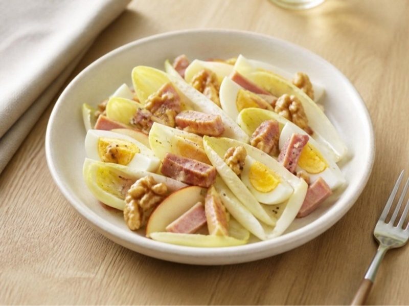 Salade d’endives, pomme, noix et jambon